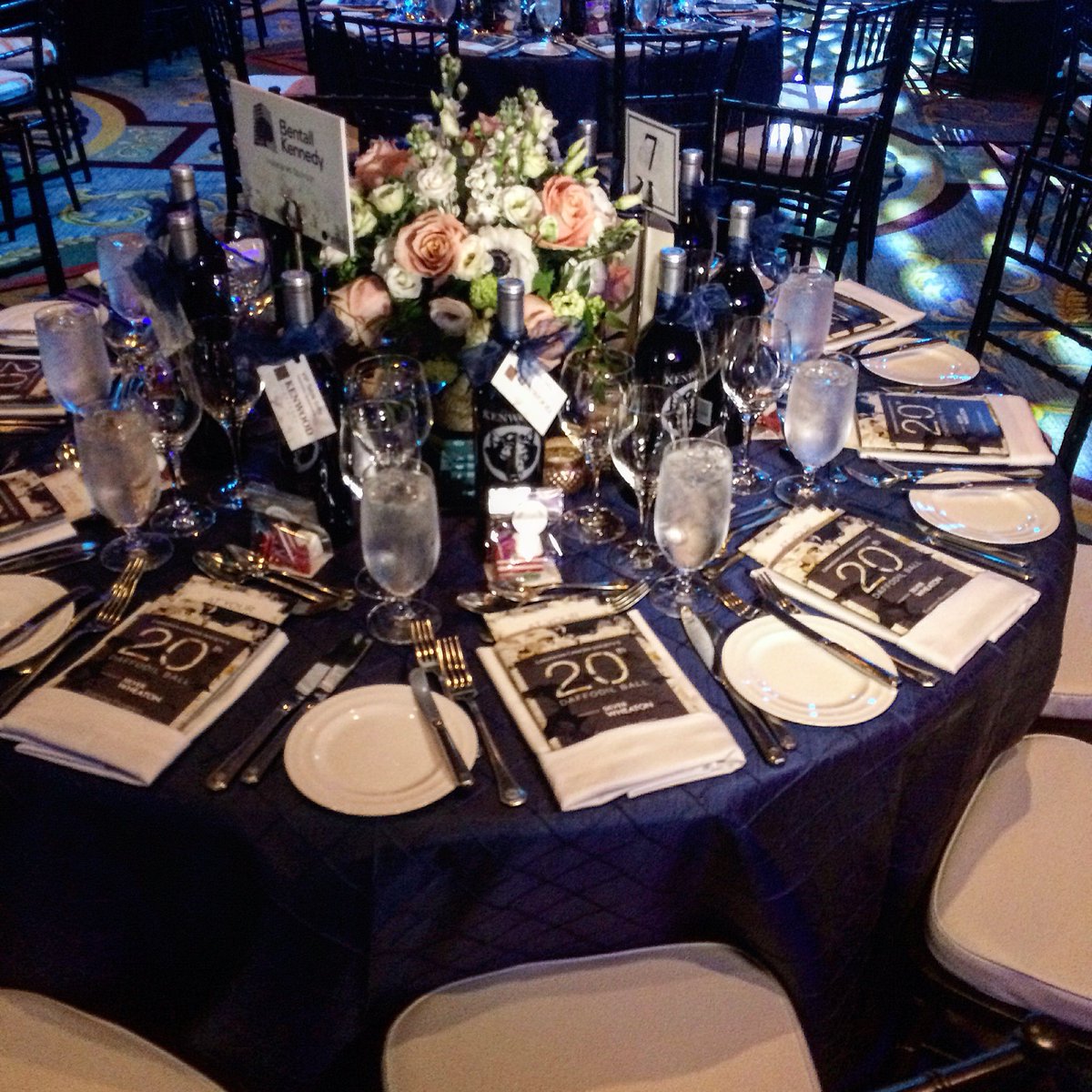 #DaffodilBall <a href="/FairmontVan/">Hotel Vancouver</a> <a href="/cancersociety/">Canadian Cancer Society</a> #vancouverevents #raisingMoney #helptheCause #20thAnniversary #champagne