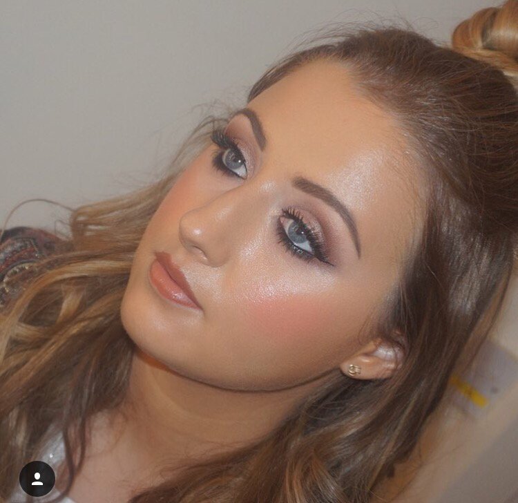 dollyfacemakeup's tweet photo. 💖 DOLLYFACE MAKEUP💖 for bookings call dollyfacemakeup@yahoo..co.uk https://t.co/ystrOuiDLE