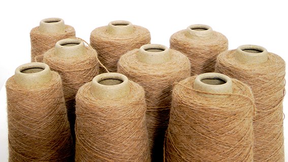 Jahrelang auf diesen Moment gewartet. Waited many years for this moment to come the first bigger yarn delivery.