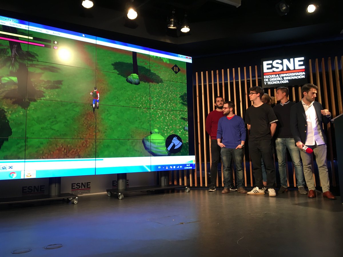 d_a_n_i_e_l_t_'s tweet photo. Gizmo Games rocks the floor... At @ESNE_es Hackathon 2016!
The best project will enter @telefonica Open Future! https://t.co/8S9CBH58Ah