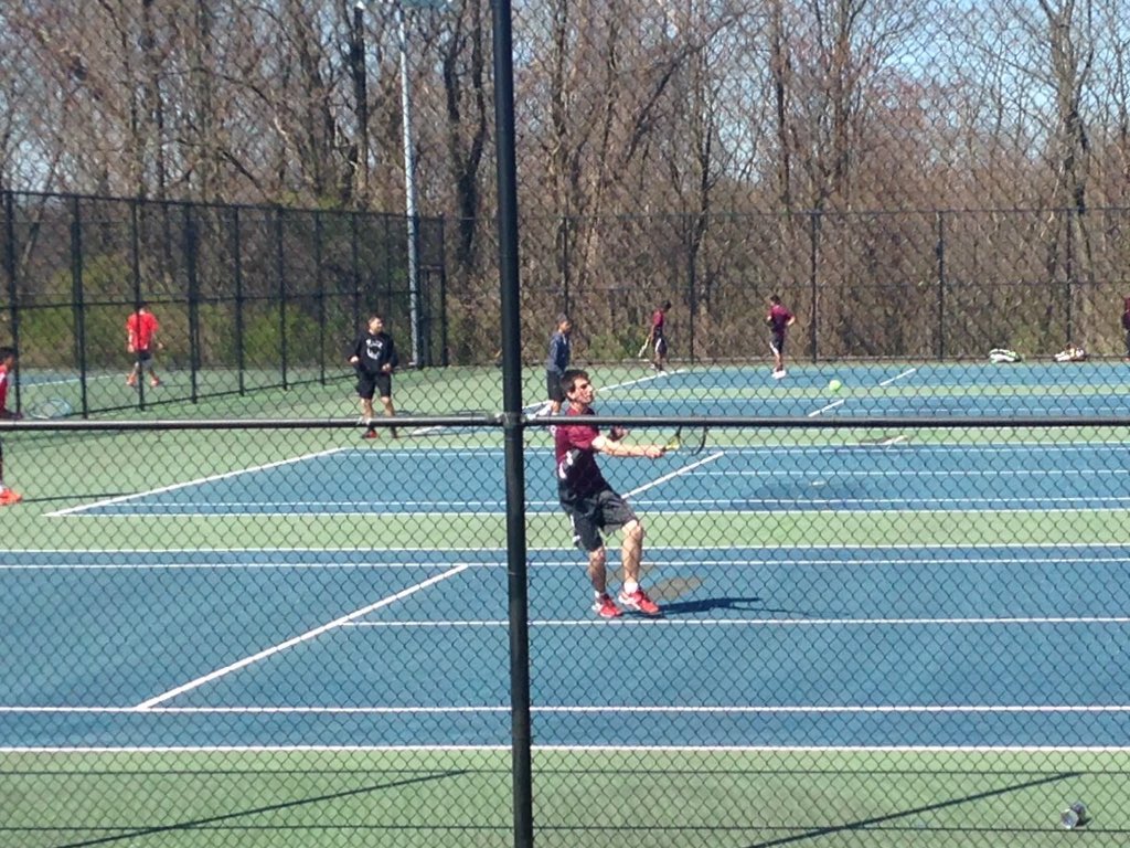 Glynch1211's tweet photo. Justin Battistoni battles at 1st singles. Drops the 1st set 2-6 https://t.co/YNNMj30i3b
