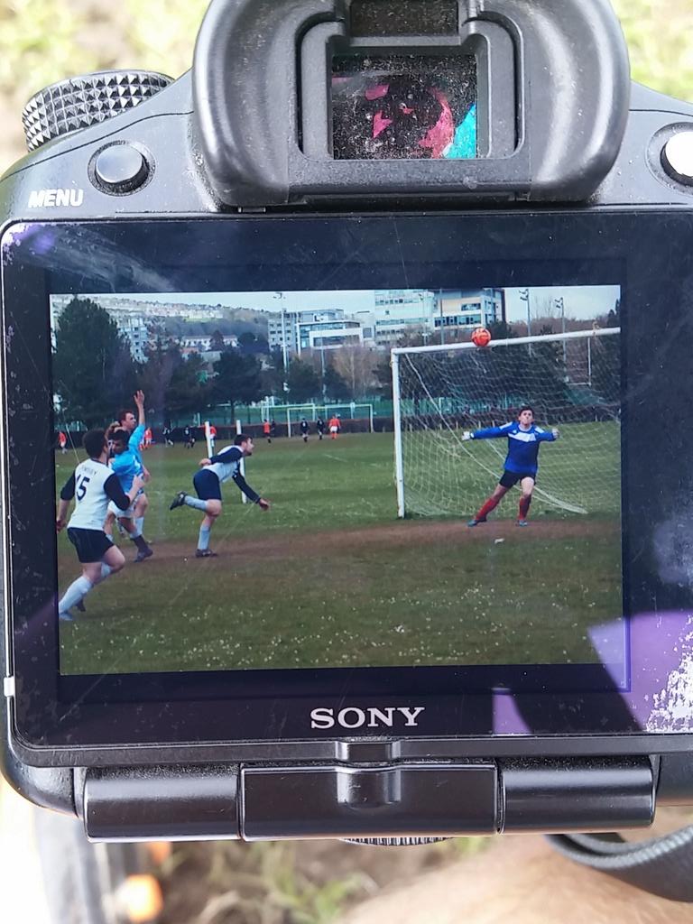 BREAKING NEWS! @JWade95 has just scored a header this is not a special mention 4-1 up