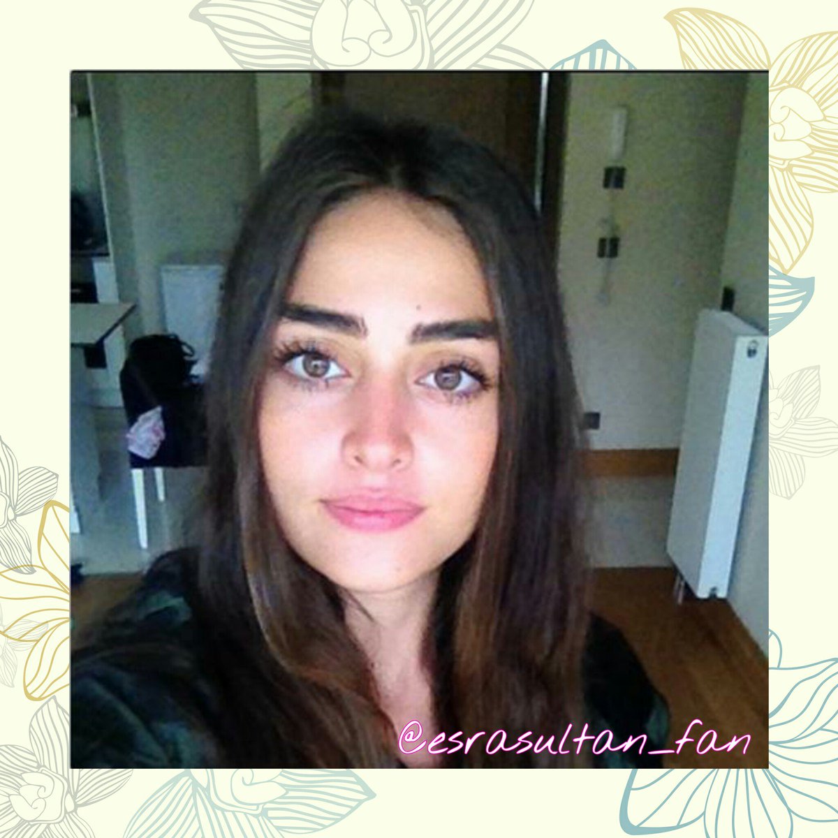 esrasultan_fan's tweet photo. Çok güzelsin ablam... 😍😍❤❤
@esbilgic https://t.co/LJKxGE6q10