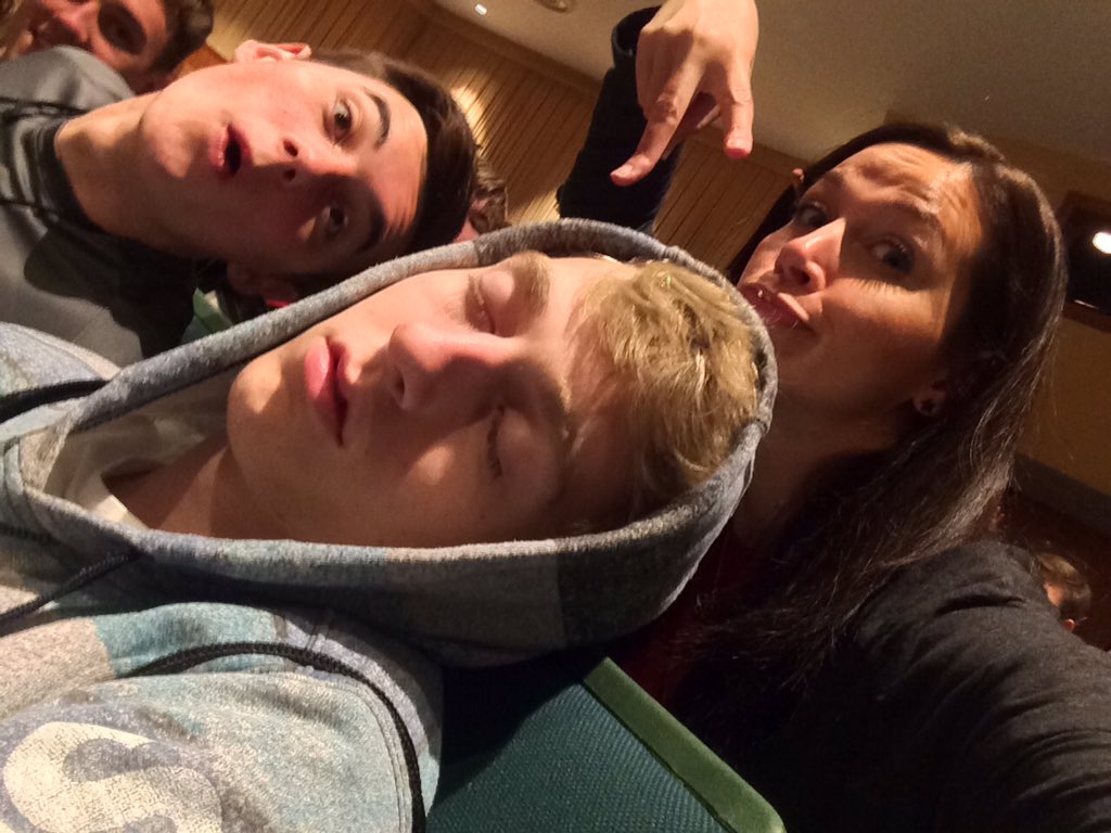ImNotFedYet's tweet photo. Love RT @WoodstockLatin: Sleeping @ the awards assembly is a time-honored tradition @georgiajcl #latincon https://t.co/ljRHewy6Qt