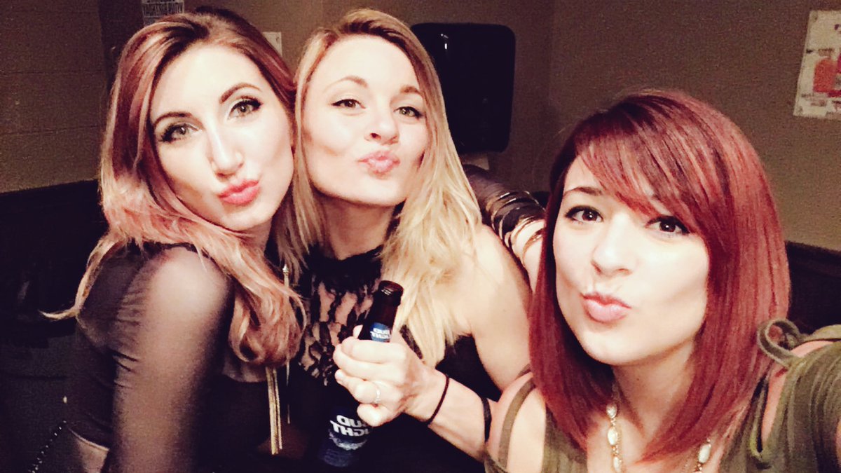 ashlat35's tweet image. #osu #springgame2016 #campusbars #myboos #turningheads