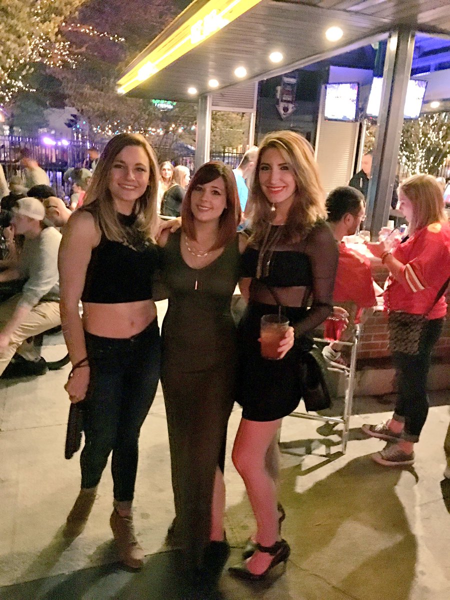 ashlat35's tweet image. #osu #springgame2016 #campusbars #myboos #turningheads