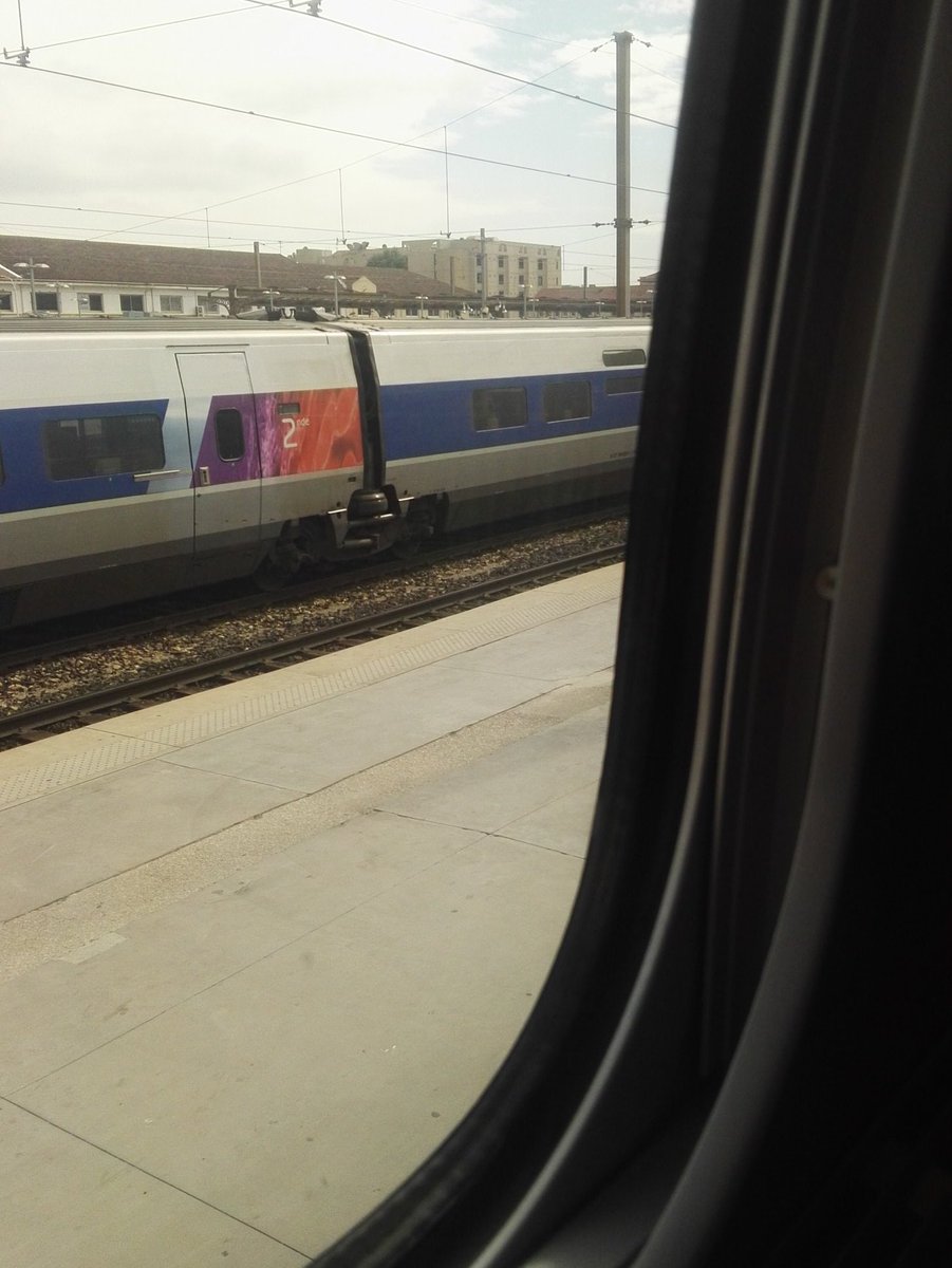 Esiahkal's tweet photo. Départ de Marseille imminent :) #Simplonsmus2016 @simplonco @SIMPLonMARS https://t.co/LToavcO4ZX
