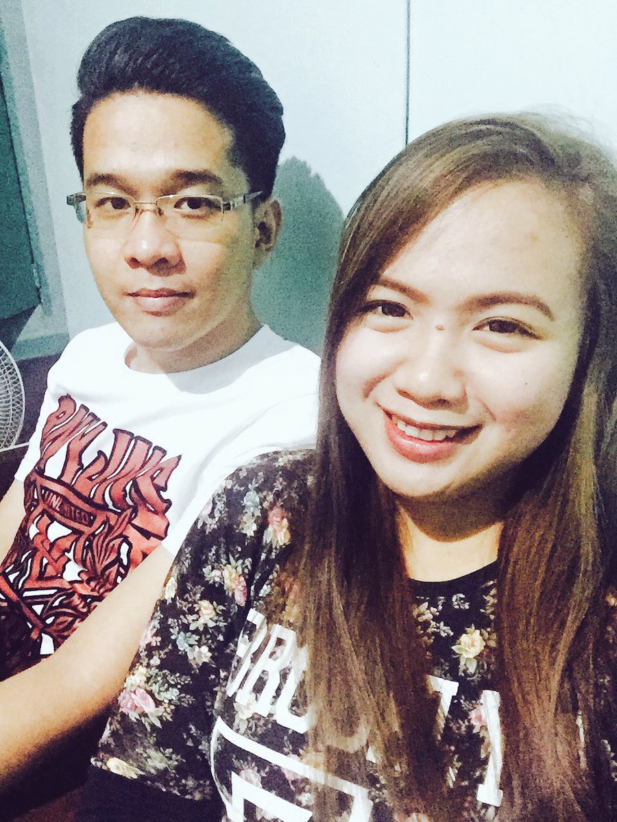 Criseldamavie's tweet photo. Yung nagkapikunan kayo ng dahil sa pagtatalo sa mga presidential candidates ๐๐๐ #MakeUpSelfies https://t.co/tilXfjCXUa