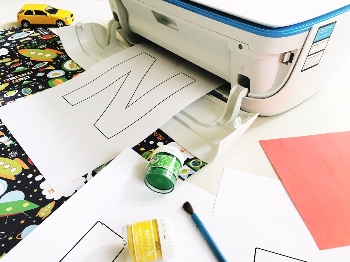 sittakarina's tweet image. Akhirnya selesai juga kreasi DIY yg dikerjain rame2 buat tantangan #homeworkhacks ini bit.ly/1RjzRn1 ❤️💪🏻