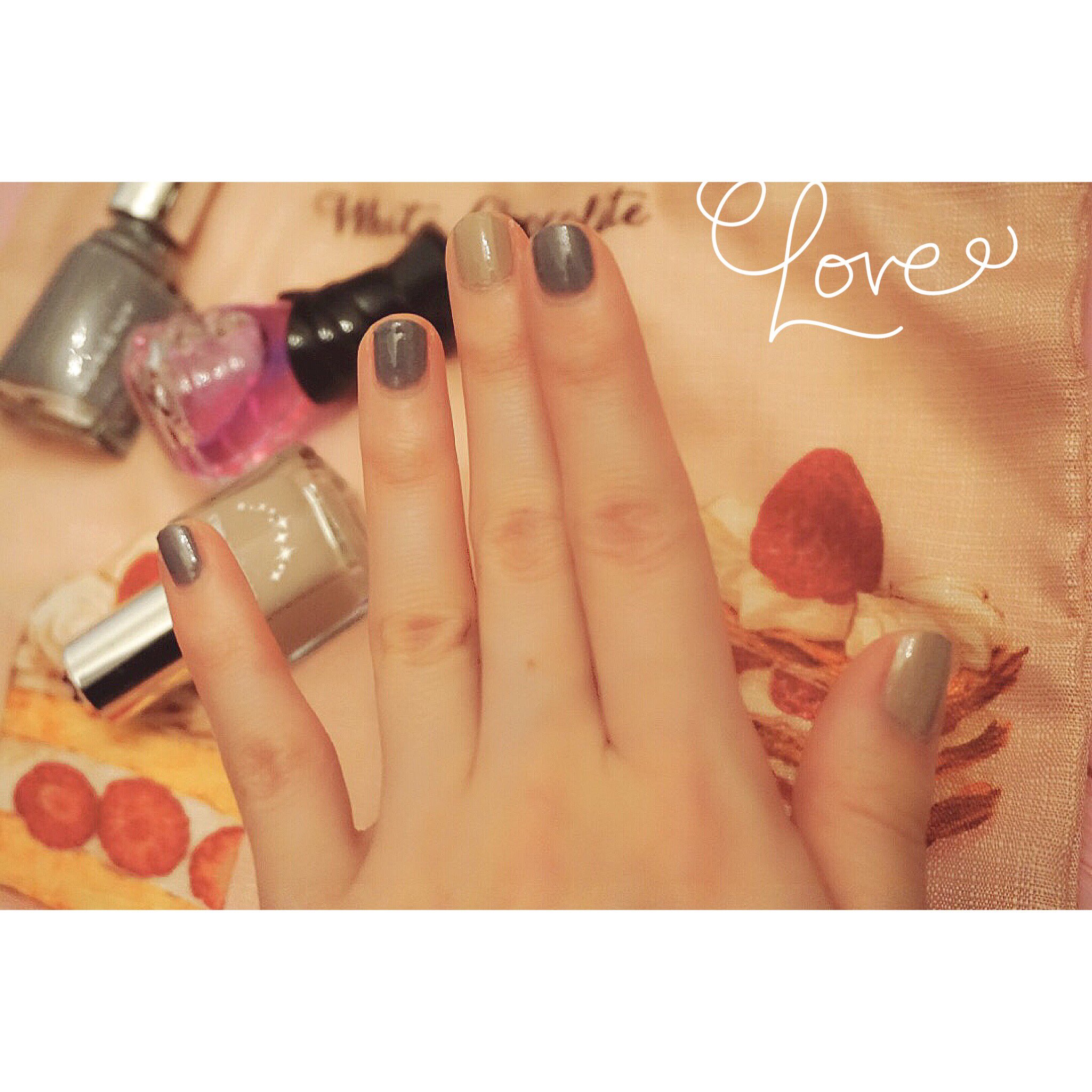 黒崎真音 7 31 Reboot 久しぶりにネイル シンプルが好きですな Canmake Nail Annasui T Co Chzicn6fve Twitter