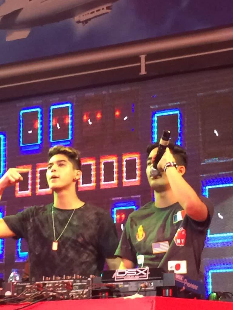chindidelvina's tweet photo. "@AlGhazalicSBY: Thanks For tonight @AlKohler7 you rock! Sampai jumpa di event selanjutnya 🎉🎉🎉 https://t.co/csEKWYqjno"