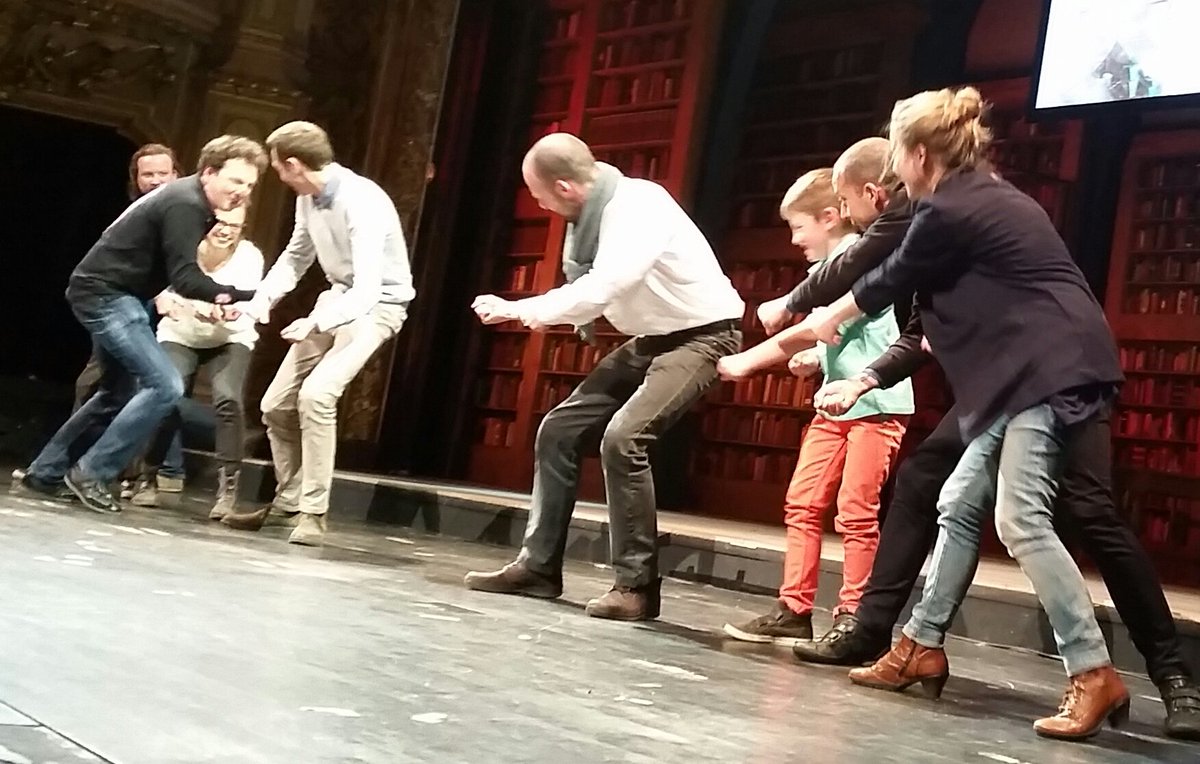 Impro du jeu de la corde par <a href="/martinmahaux/">Martin Mahaux</a> pour susciter l'esprit créatif et collaboratif #sdlc16 <a href="/rubencasad/">Rubén Casad</a>