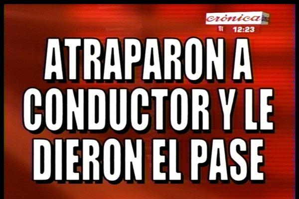 facu_pedrini's tweet photo. #Tacheros interceptaron a #ChoferDeUber: UNO MENOS. https://t.co/HaS6cljfxf