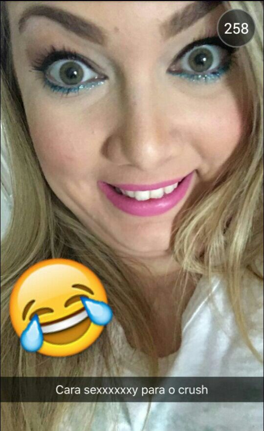 crystyan0101's tweet photo. @Renataps88 sdds das caras para o crush 😍😍😜😂😂 https://t.co/46JWDS5YdT