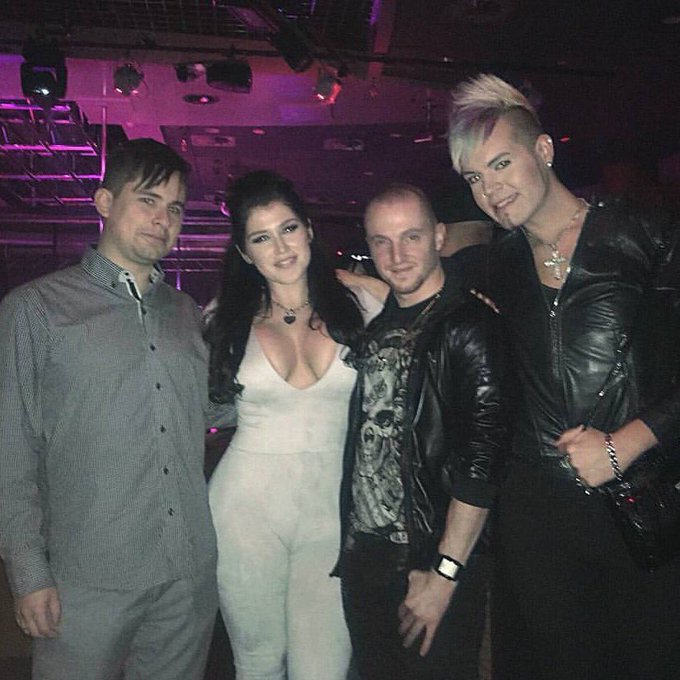 Awesome night out w/friends! @DestinyShami @Juan_A_Acevedo @JoeyAragonLV #friends #fun #vegas https://t<a class="tags" target="_blank" title="On Twitter" href="/?out=eyJ0eXAiOiJKV1QiLCJhbGciOiJIUzUxMiJ9.eyJpYXQiOjE3MjIwMDc2MTMsImlzcyI6InR3cG9ybnN0YXJzLmNvbSIsIm5iZiI6MTcyMjAwNzYxMywiZXhwIjoxNzUzNTQzNjEzLCJyZWRpcmVjdF91cmwiOiJodHRwczovL3R3aXR0ZXIuY29tL0Rlc3RpbnlTaGFtaSJ9.fGMylqk7WuE4syYE-TzX2t-_2pCdji18wS8CUNdXLvxwhLh9y4JbUFUfMqV4xx5O_bjBWtpFmj74AoaFXxAbGw">@DestinyShami</a><a class="tags" target="_blank" title="On Twitter" href="/?out=eyJ0eXAiOiJKV1QiLCJhbGciOiJIUzUxMiJ9.eyJpYXQiOjE3MjIwMDc2MTMsImlzcyI6InR3cG9ybnN0YXJzLmNvbSIsIm5iZiI6MTcyMjAwNzYxMywiZXhwIjoxNzUzNTQzNjEzLCJyZWRpcmVjdF91cmwiOiJodHRwczovL3R3aXR0ZXIuY29tL0p1YW5fQV9BY2V2ZWRvIn0.BcR_LcHp8UIUP5UASHbyaF2xuFiSlmJWSZsvTT3PtZBUngn1-oV4tefAfmCJ5vmzhcO6of_jnilA-kahFq8seA">@Juan_A_Acevedo</a><a href="/tag/friends"class="tags"><span>#friends</span></a><a href="/tag/fun"class="tags"><span>#fun</span></a><a href="/tag/vegas"class="tags"><span>#vegas</span></a>