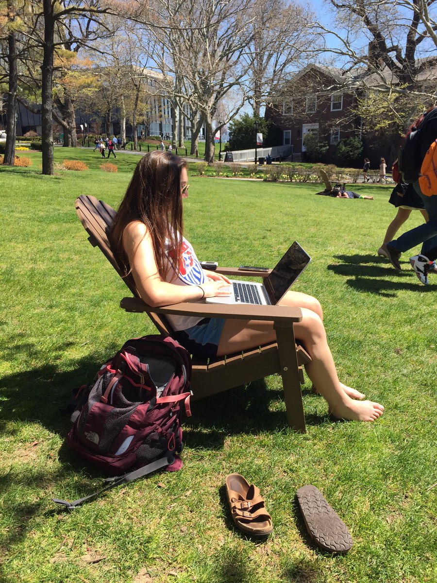 FollowStevens's tweet image. The perfect weather to sit outside and study 🌷 #stevenstech