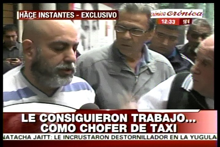 CronicaTV's tweet photo. #LeConseguimosTrabajo | #Tacheros interceptaron a #ChoferDeUber https://t.co/ufNiRhmzdf https://t.co/RQ4FkEuMAF