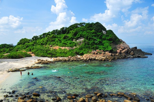 TourPackageSL's tweet photo. 30 Things That You Must Do If You Ever Visit Sri Lanka
Snorkeling in Hikkaduwa or Trincomale
https://t.co/xoSNoBmfzl https://t.co/wsDFL9FRjx