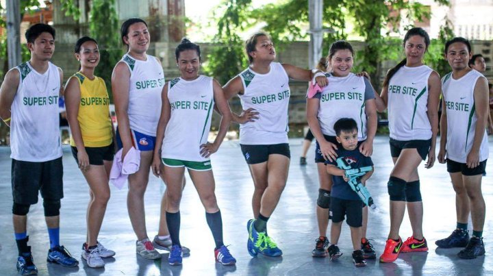 dimpledako's tweet photo. Team Supersite Volleyball Team!
#TeamAmor #MiddleAttacker https://t.co/PnHueUC6MX