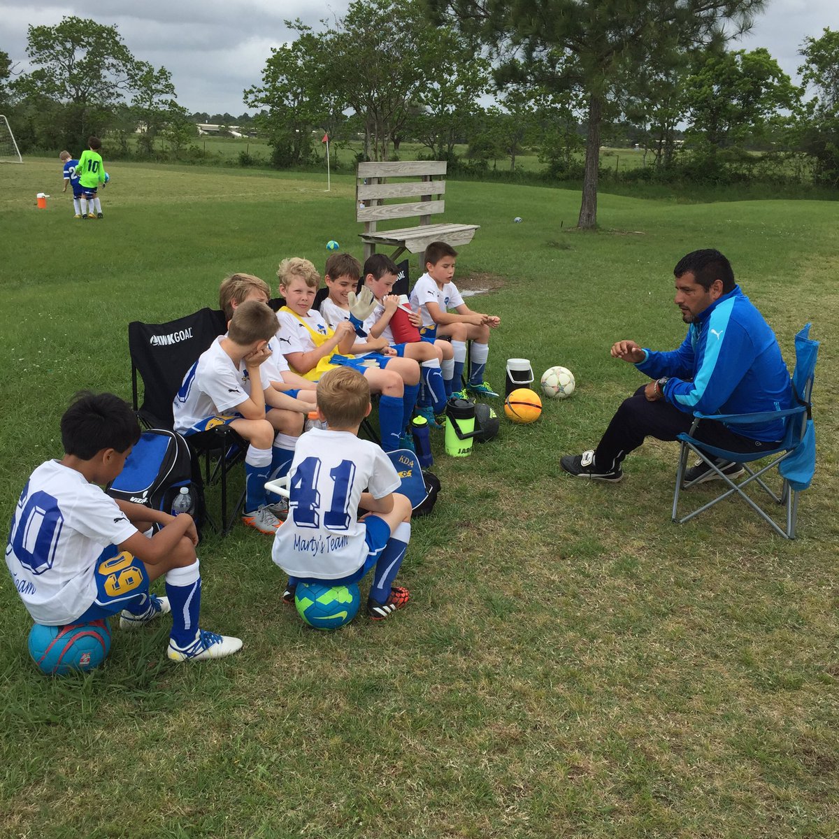 DynamosSC's tweet photo. Dynamos 07B getting ready to play @PDFHouston game vs @ahfcsoccer #DynamosDifference https://t.co/KB5r76YpTG
