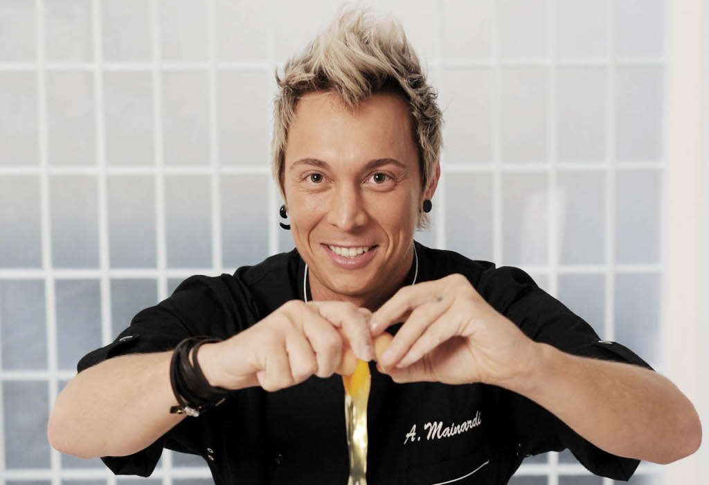 Fornelli in TV: Sfida cuochi FoxLife, tra cucina vegana e tradizionale con Andrea Mainardi