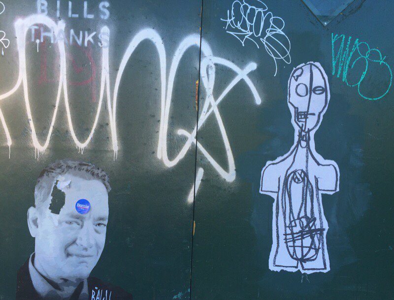 cbBKNY's tweet image. Some themes that keep popping up in Williamsburg #bkny #streetsrt