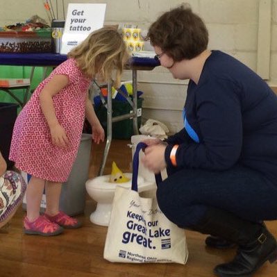 neorsd's tweet photo. EVENT: We ask "Toilet or Trash It?" Only the 3 Ps in the toilet: Pee, toilet Paper, Poop. #EarthFestCLE2016 https://t.co/aseypEXql5