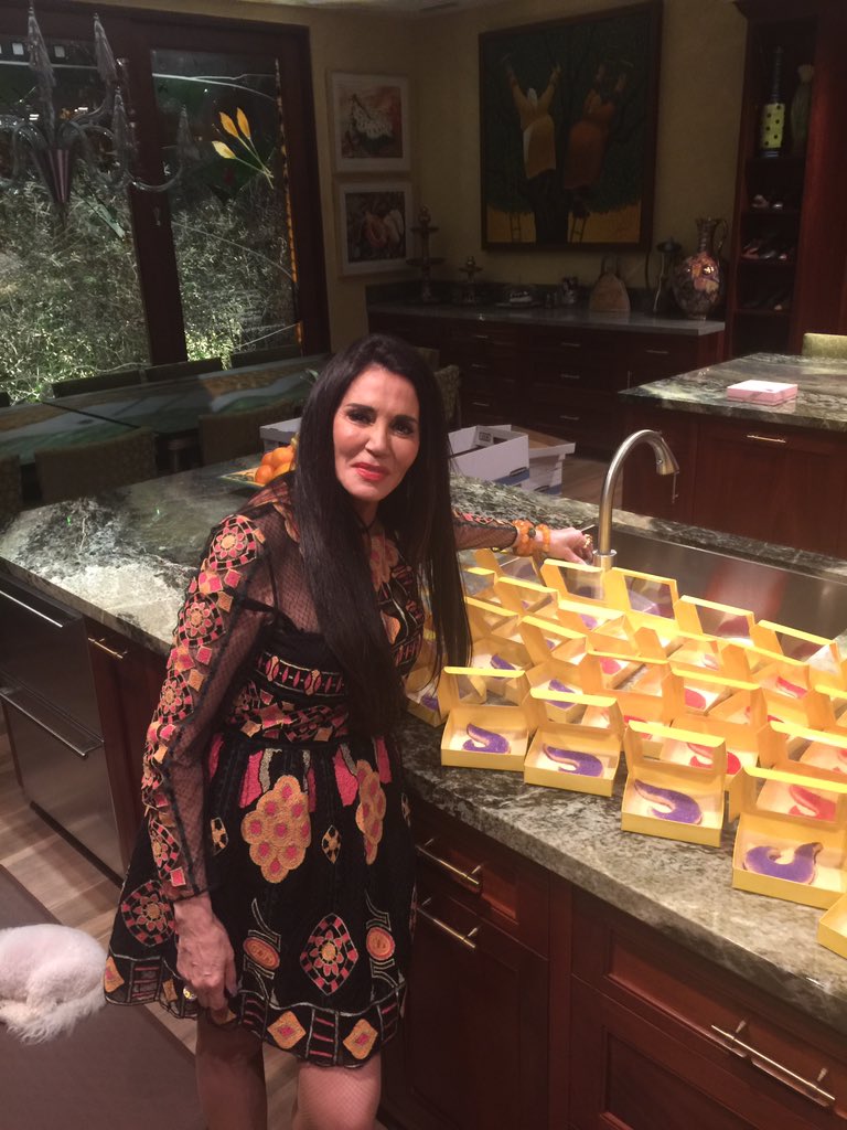 BarbaraLazaroff's tweet photo. 285 #FlameofLife cookies 4 @WCRwomenchefs #wcr2016LA #wcr2016LA  finally have kitchen big enough to create BIG https://t.co/PG1fIBJAQs