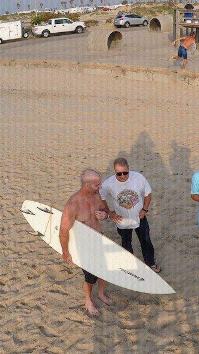 ssportsgirl's tweet photo. Search: Dad &amp; brother after Ecuador quake pls help #ronaldsmith #michaelsmith #EcuadorEarthquake #bahiadecaraquez https://t.co/cRQXJIhdBg