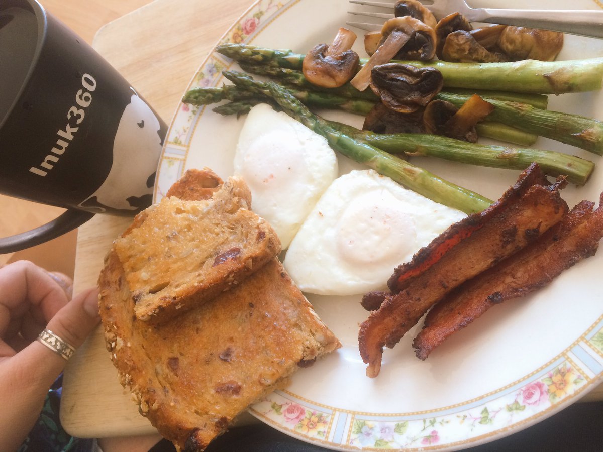 Inuk360's tweet photo. Brunch! #ChefN #YKFoodie #YZFFoodie #ChefInuk #HomeCookN #stovetopcoffee #FueledByTheHorse #CoffeeWithInuk #foodie https://t.co/h0JSoZnB9S