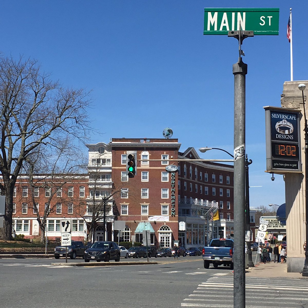 Emily Krausz tweet media