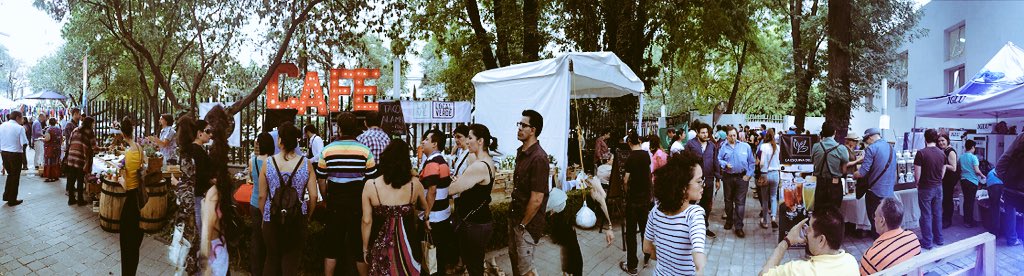 #pasele a disfrutar del #snack de su elección en nuestro #foodcourt del #festivaldejazzdepolanco