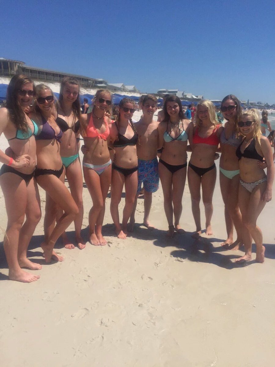 MBCrewdotcom_'s tweet photo. Mattyb on the seaside with fans https://t.co/9G0NUJ9eus