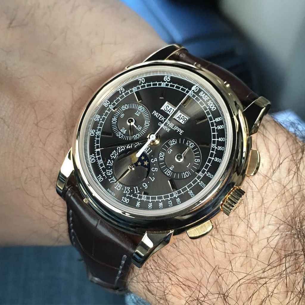 FineTimepiece's tweet photo. I'm totally in love with this dial! #50shadesofbrown #patek #patekphilippe #patekaholic #patekcollector #patekgalle… https://t.co/fm7s8R4Ymw