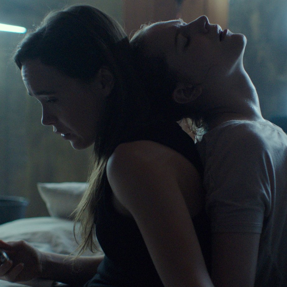 elliotpageonl's tweet photo. Brand new teaser pic from Patricia Rozema's "Into the Forest", courtesy of A24! https://t.co/wxGAJARoA1 https://t.co/4iYNnUWuDx