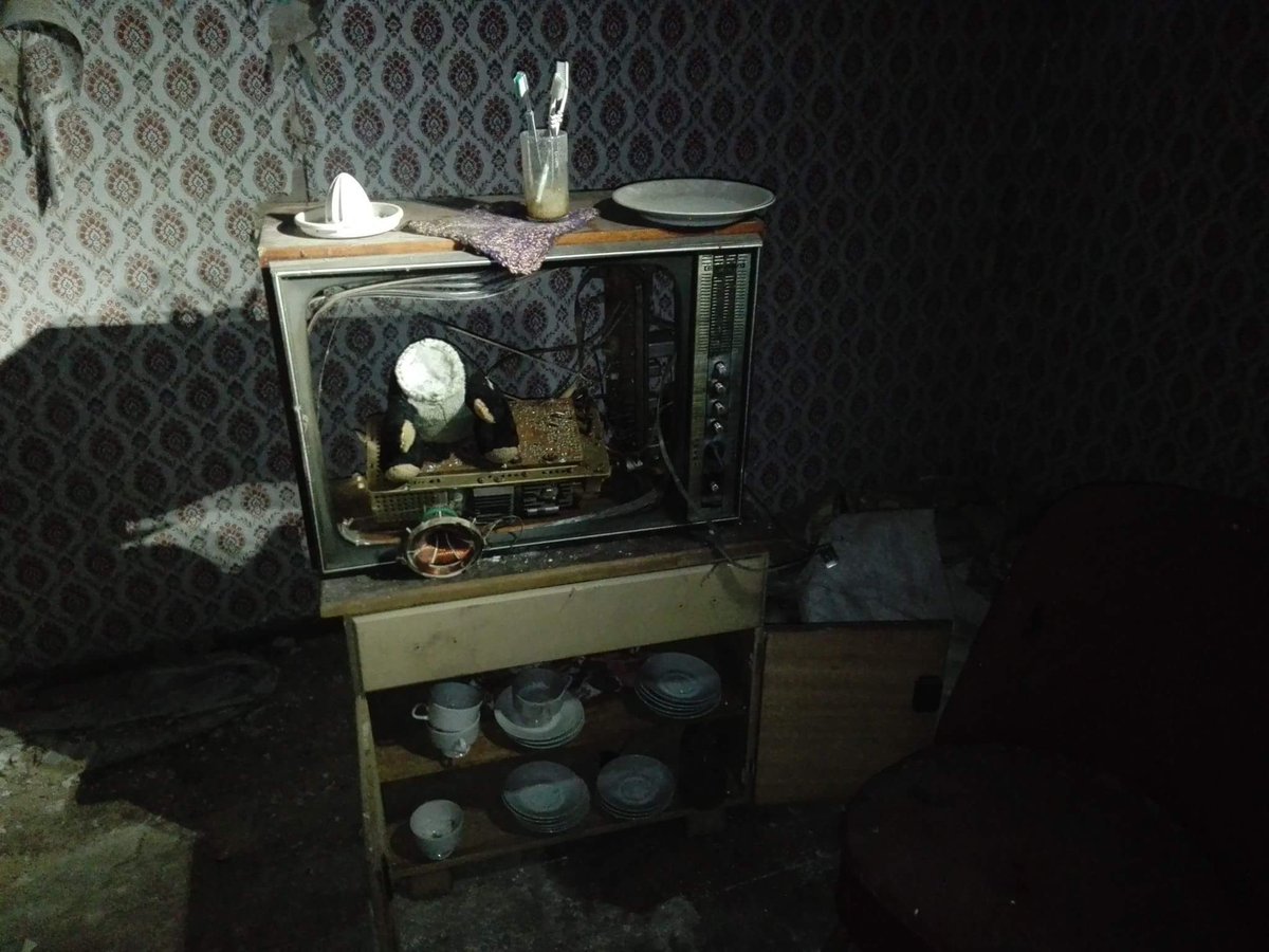 TV schauen
#lostplace #verlassen #tv  #urbex