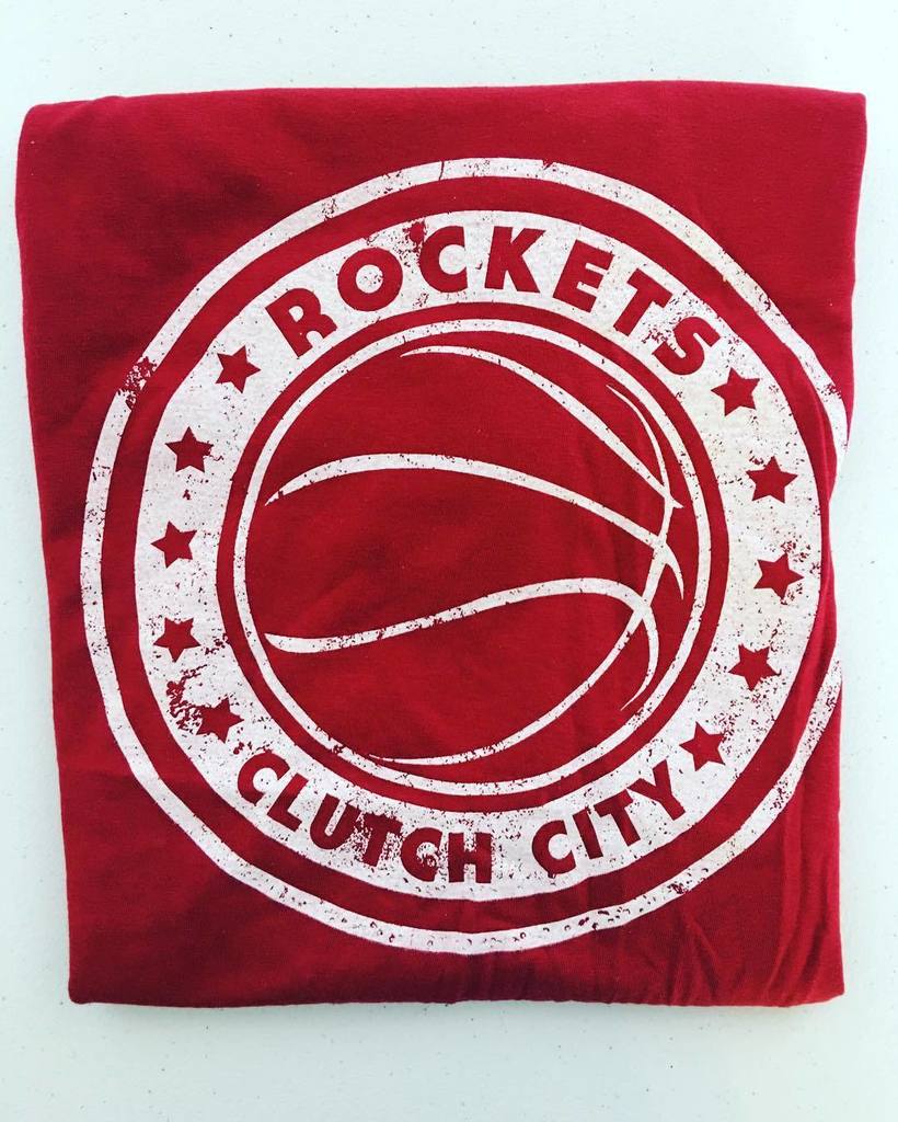 rocketsselfi's tweet image. Houston Rockets Clutch City Badge Shirt
$5.00

#fanessentials #fanessentialswebstore #rockets by fanessentials …