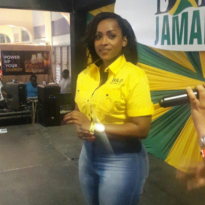 bdtrawling's tweet photo. @yaniquemkq gets ready to take the main stage @expojamaica #ExpoJamaica2016 #Jamaica #bdtrawling https://t.co/GvTry8HLnS