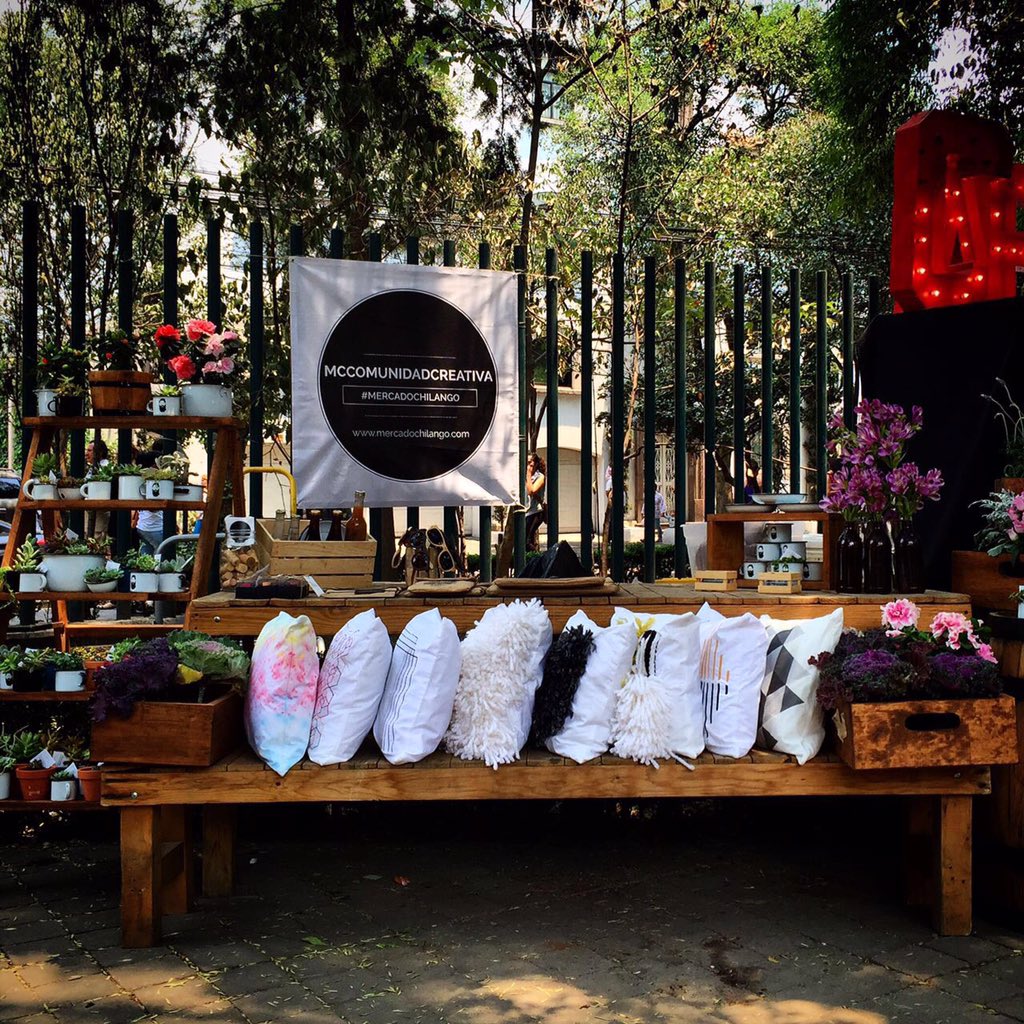 Ya estamos listos para el #dia2 del #festivaldejazzdepolanco con nuestro #stand #mercadochilango