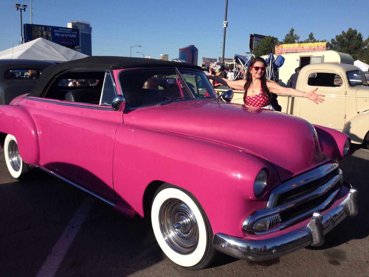 TheVignatis's tweet photo. I want this car!!!!! #rockabilly #classiccars #vivalasvegasrockabillyweekend #jctaylor #music https://t.co/SlIyUgKFSq