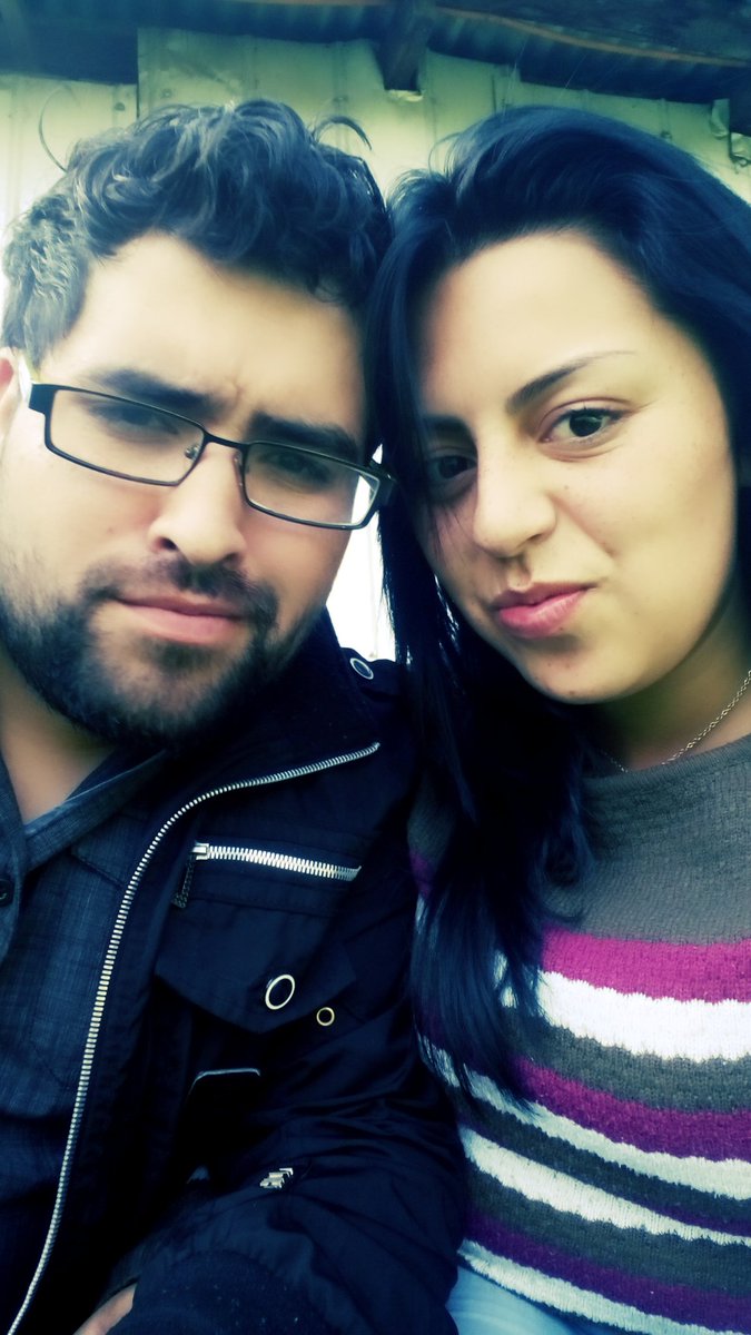 Seduardolol's tweet photo. Tarde entretenida con mi amor @Carito_Isa18 https://t.co/CgL30FndZP