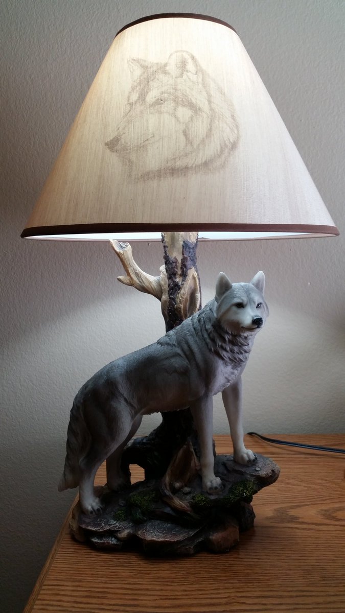 wolf table lamp
