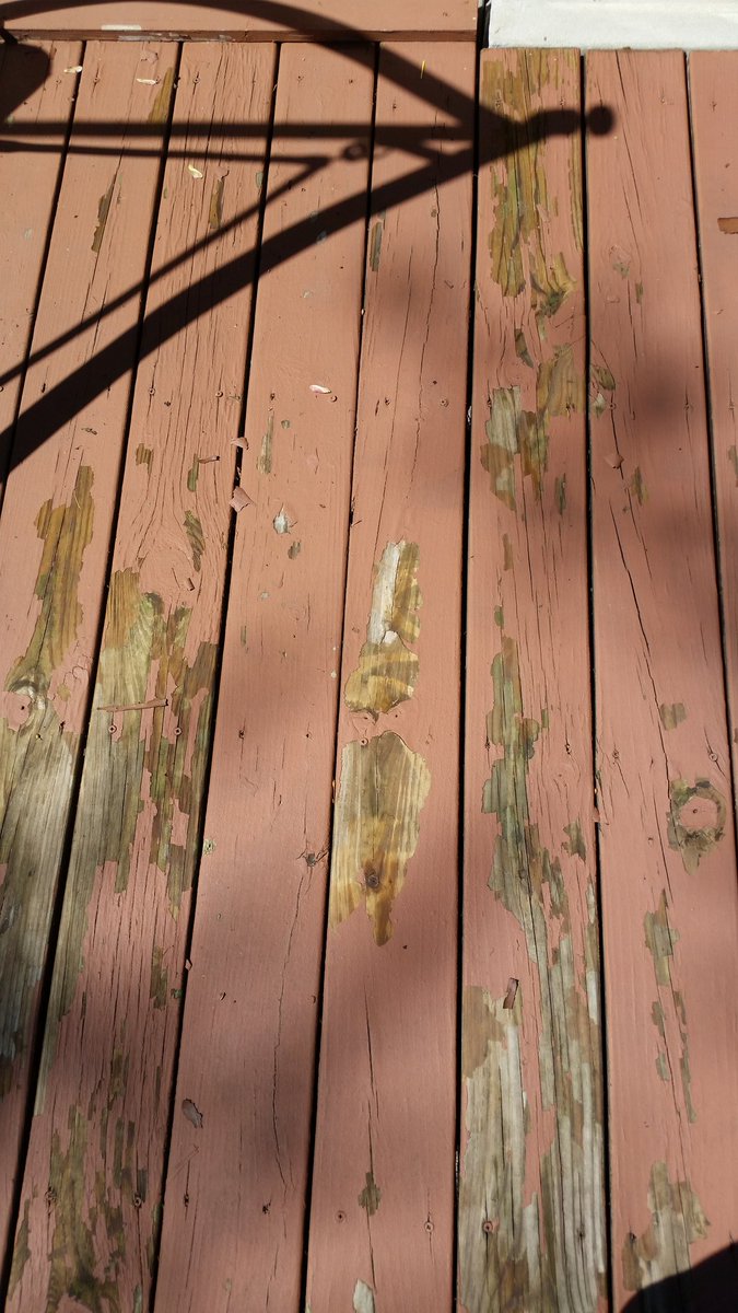 RJ_KentuckyBlue's tweet photo. 2 summers, this is how #BehrDeckOver has held up. Worst product on the market, #DoNotUse, this crap is worthless.... https://t.co/fRhazuOean