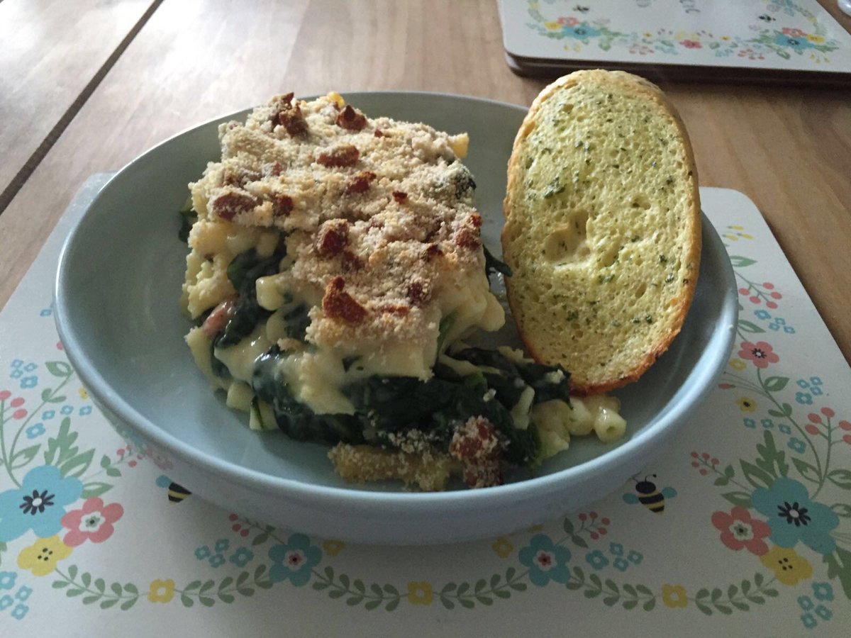 TheFBombBlog's tweet image. Guilt-free Mac and Cheese: nothing beats a bit of comfort food… buff.ly/1W9XLrh