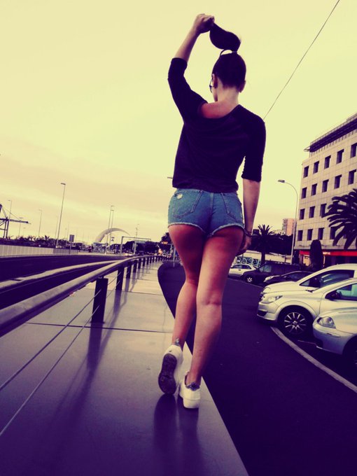 Mis ganas de comerme el mundo..☀🌴 https://t.co/4QqHqSnYEU