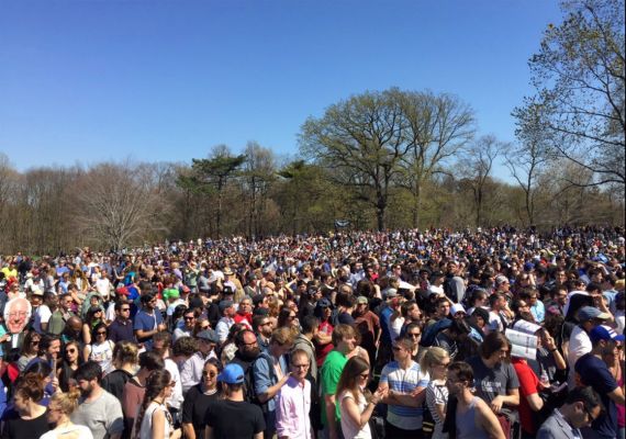 nynewsn's tweet photo. Bernie Sanders rally in Prospect Park sees the Democratic presidential… https://t.co/846yCY3bJo #newyork #nyc https://t.co/tKFHyId69j
