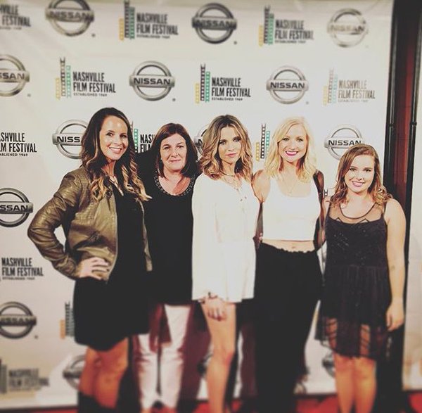 ForMeganMurphy's tweet photo. SOUL PREMIER ! @meganmurphyinc so proud of you babe !! 😊😀😀👌❤🎥 https://t.co/7wTWIX5WdX