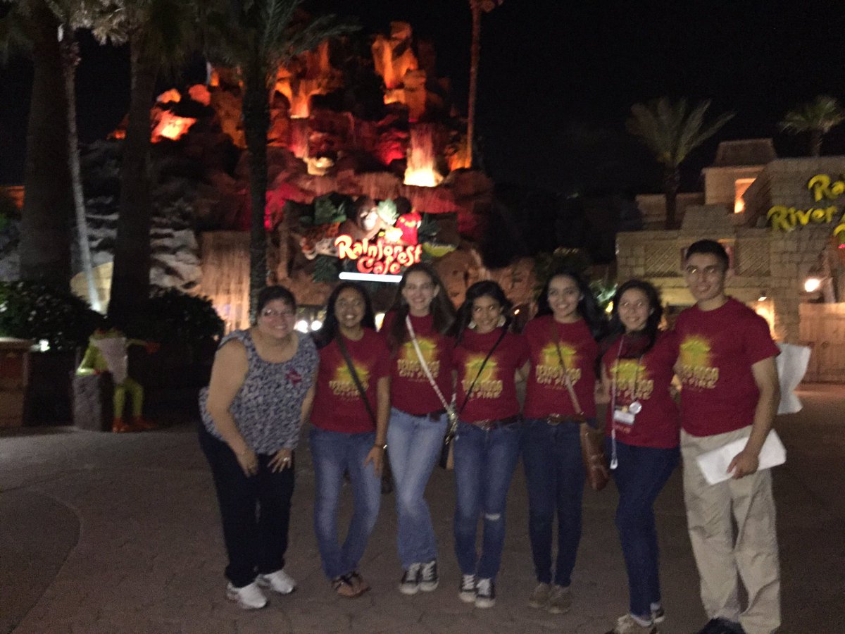 SILLYGOOSE73's tweet photo. @TexasHOSA enjoying the wonderful HOSA conference at #Galveston. #HOSAonFire #hosaarea7 https://t.co/8sgUO3Ljhf