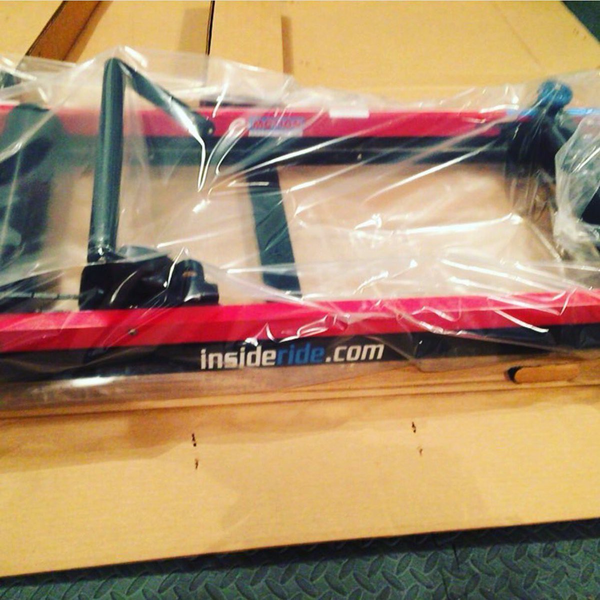 inside_ride's tweet photo. Leave your toolbox in the garage. #EMotionRollers arrive fully assembled. #forcyclists #rideyourbike https://t.co/TOQTCYUdQY