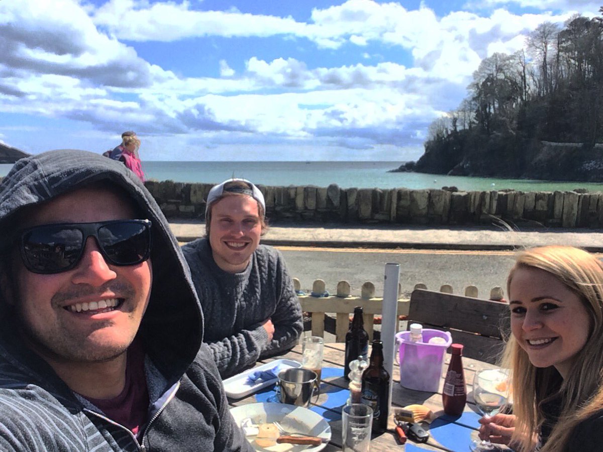 Lunch time with <a href="/ashley_treebs/">Ashley Treeby</a> &amp; <a href="/LaurenHiggin/">Lauren Speechly</a> <a href="/WinkingPrawn/">The Winking Prawn</a> #salcombe #thewinkingprawn